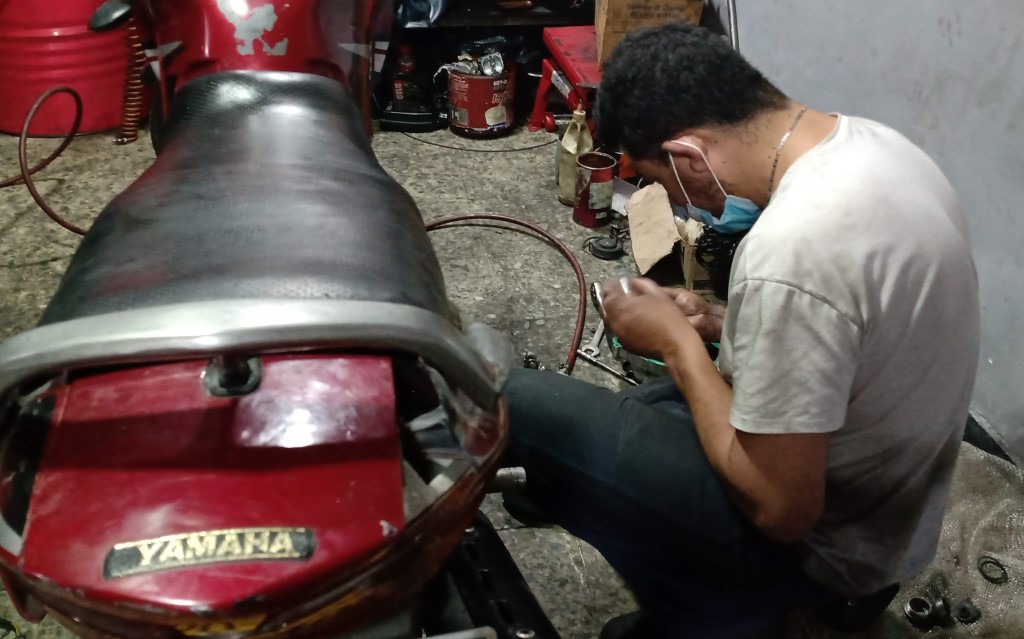 Fachada del taller desde la Avenida Cali